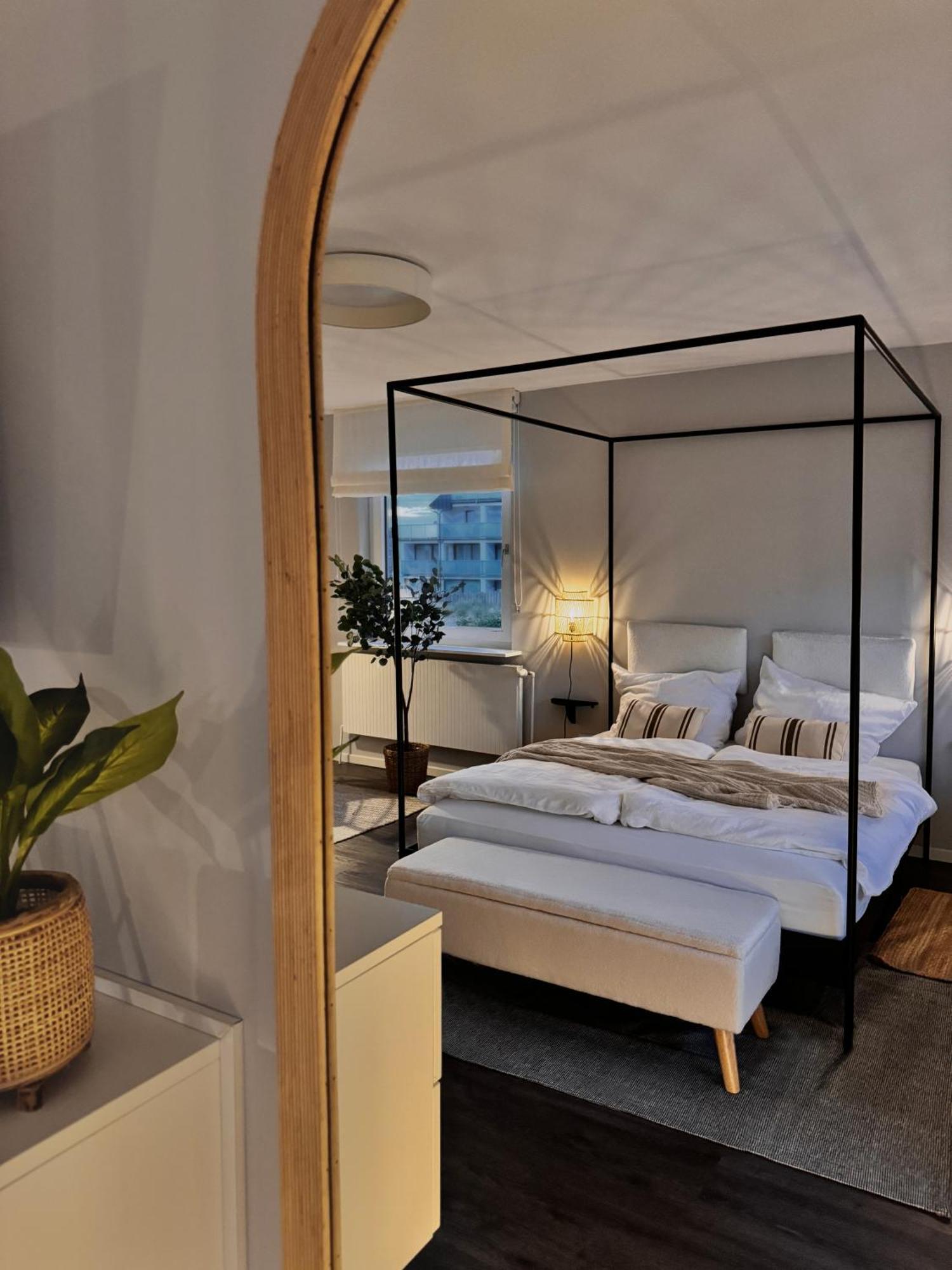 Seaside Rooms - Design-Apartment Mit Balkon & Parkplatz - Inklusive Strandkorb Direkt Am Wasser Und Spa & Sauna Saisonal Büsum Zewnętrze zdjęcie